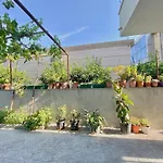 Floor 1 Vlorë