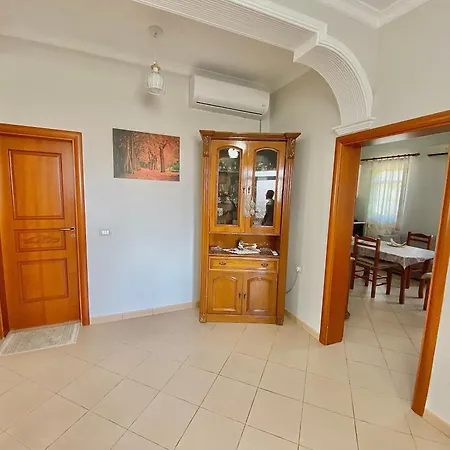 Apartament Floor 1 Wlora